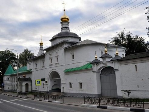 Доехать в Борисоглебский монастырь, Дмитров